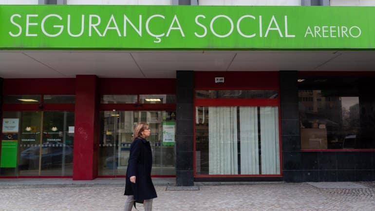 Cuidado ao preencher a declaração trimestral. A Segurança Social está a cobrar mesmo que esteja isento