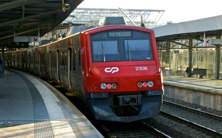 CP retira cinco comboios de circulação por dia devido a falta de material