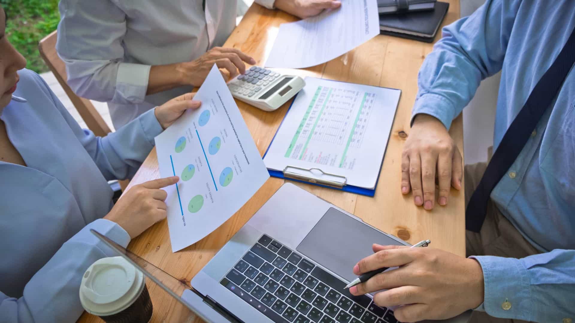 Como funciona o pagamento de impostos por débito direto (com vídeo)