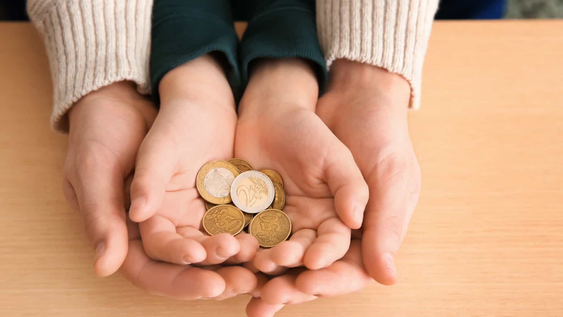 Escolas. Apoio à família de fevereiro pode ser pedido até 2.ª feira