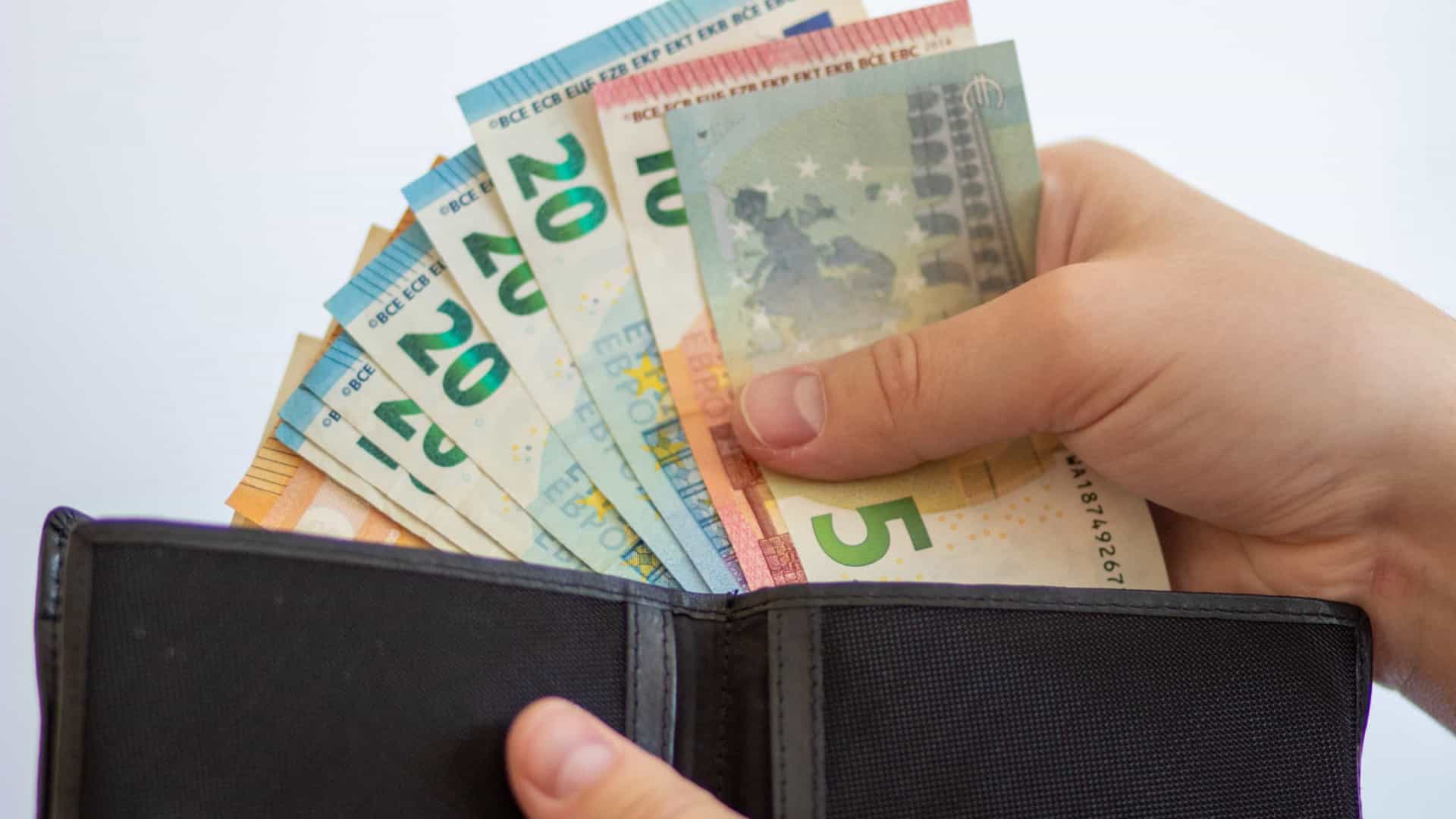 Adesão a pagamento fracionado do IVA não exige quebra de faturação.