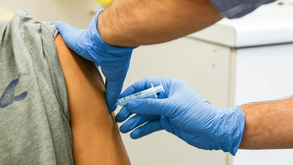 Projeto de vacina portuguesa parado desde julho à espera de fundos