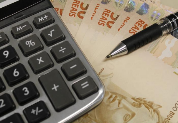 Penhora de vencimento. Saiba quanto descontar e como reagir.