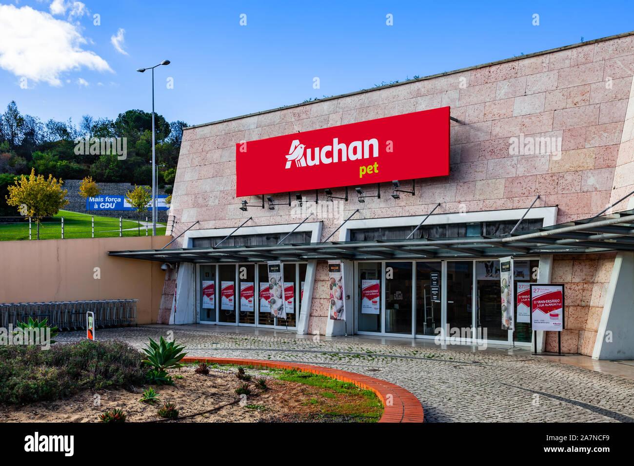 Auchan Portugal Adquire Lojas do Grupo Dia